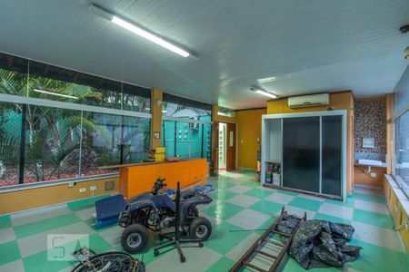 Casa para alugar com 190m², 3 quartos e 1 vagaÁrea comum - Salão de festas