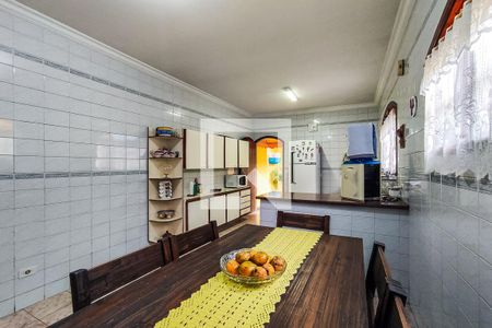 Casa à venda com 170m², 3 quartos e 2 vagas Casa à venda com 170m², 3 quartos e 2 vagasCozinha / Sala de Jantar