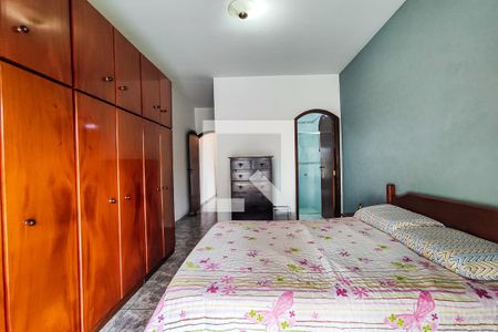 Casa à venda com 170m², 3 quartos e 2 vagas Casa à venda com 170m², 3 quartos e 2 vagasSuíte