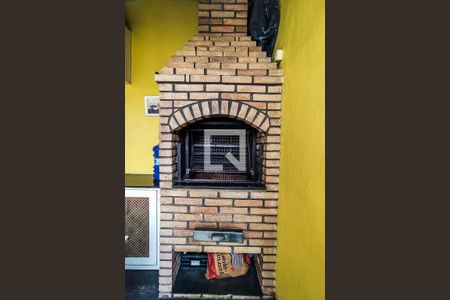 Casa à venda com 170m², 3 quartos e 2 vagas Casa à venda com 170m², 3 quartos e 2 vagasChurrasqueira