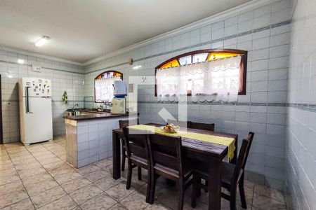 Casa à venda com 170m², 3 quartos e 2 vagas Casa à venda com 170m², 3 quartos e 2 vagasCozinha / Sala de Jantar