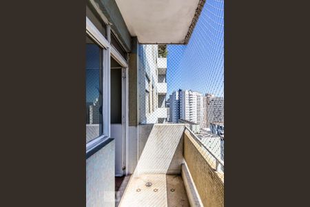 Apartamento para alugar com 99m², 2 quartos e 1 vaga Apartamento para alugar com 99m², 2 quartos e 1 vagaVaranda