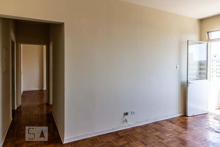 Apartamento para alugar com 99m², 2 quartos e 1 vaga Apartamento para alugar com 99m², 2 quartos e 1 vagaSala