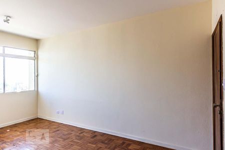 Apartamento para alugar com 99m², 2 quartos e 1 vaga Apartamento para alugar com 99m², 2 quartos e 1 vagaSala
