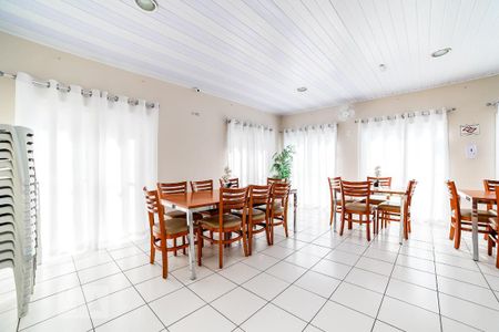 Apartamento à venda com 46m², 2 quartos e 1 vaga Apartamento à venda com 46m², 2 quartos e 1 vagaSalão de festas