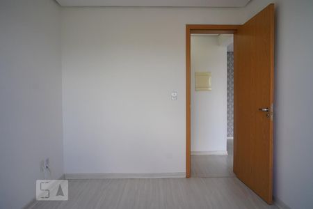 Quarto 1 de apartamento para alugar com 2 quartos, 65m² em Jardim do Salso, Porto Alegre