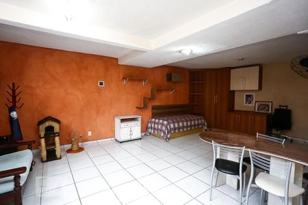 Casa à venda com 200m², 3 quartos e 3 vagas Casa à venda com 200m², 3 quartos e 3 vagasÁrea comum - Salão de festas