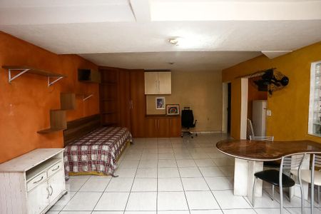 Casa à venda com 200m², 3 quartos e 3 vagas Casa à venda com 200m², 3 quartos e 3 vagasÁrea comum - Salão de festas