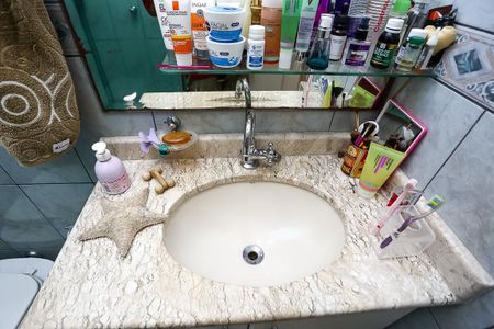 Casa à venda com 200m², 3 quartos e 3 vagas Casa à venda com 200m², 3 quartos e 3 vagasBanheiro