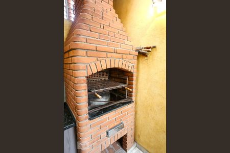 Casa à venda com 200m², 3 quartos e 3 vagas Casa à venda com 200m², 3 quartos e 3 vagasÁrea comum - Churrasqueira