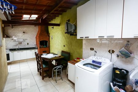 Casa à venda com 200m², 3 quartos e 3 vagas Casa à venda com 200m², 3 quartos e 3 vagasÁrea de Serviço