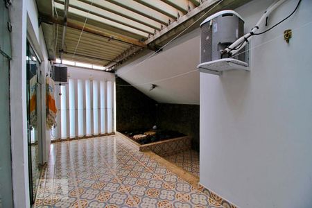 Casa à venda com 600m², 4 quartos e 6 vagasQuintal