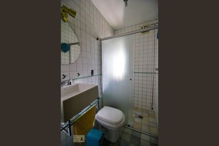 Casa à venda com 600m², 4 quartos e 6 vagasBanheiro da Suíte 4