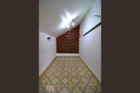 Casa à venda com 600m², 4 quartos e 6 vagasAdega