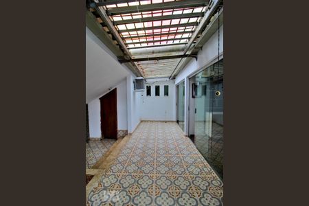 Casa à venda com 600m², 4 quartos e 6 vagasQuintal