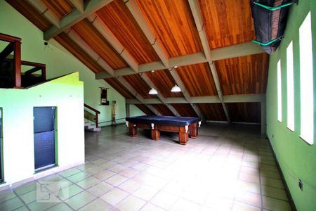 Casa à venda com 600m², 4 quartos e 6 vagasSótão