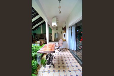 Casa à venda com 600m², 4 quartos e 6 vagasVaranda da Sala de Jantar