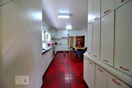 Casa à venda com 600m², 4 quartos e 6 vagasCozinha