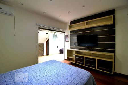 Casa à venda com 600m², 4 quartos e 6 vagasSuíte 3