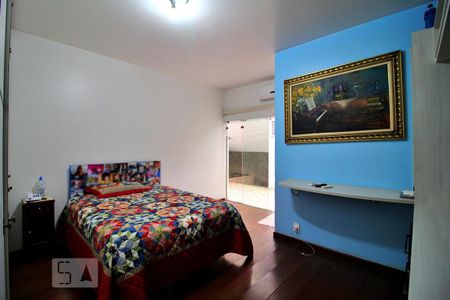 Casa à venda com 600m², 4 quartos e 6 vagasSuíte 2