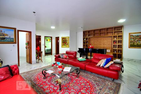 Sala 1 de casa à venda com 4 quartos, 600m² em Vila Curuçá, Santo André