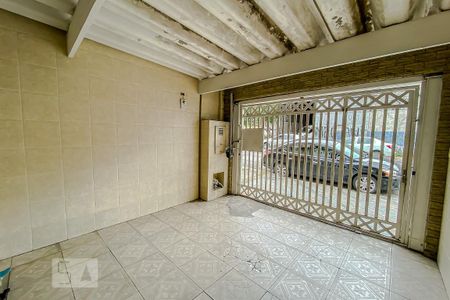 Casa à venda com 350m², 3 quartos e 1 vaga Casa à venda com 350m², 3 quartos e 1 vagaGaragem