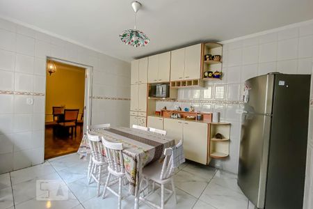 Casa à venda com 350m², 3 quartos e 1 vaga Casa à venda com 350m², 3 quartos e 1 vagaCozinha