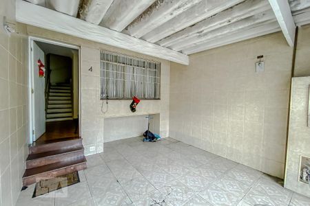 Casa à venda com 350m², 3 quartos e 1 vaga Casa à venda com 350m², 3 quartos e 1 vagaGaragem