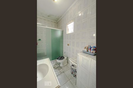 Casa à venda com 350m², 3 quartos e 1 vaga Casa à venda com 350m², 3 quartos e 1 vagaBanheiro da Suíte 2