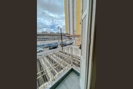 Casa à venda com 350m², 3 quartos e 1 vaga Casa à venda com 350m², 3 quartos e 1 vagaQuarto 3 - Varanda