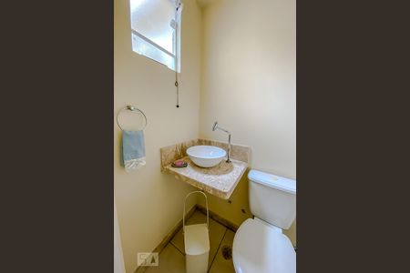 Casa à venda com 350m², 3 quartos e 1 vaga Casa à venda com 350m², 3 quartos e 1 vagaSala 2 - Lavabo