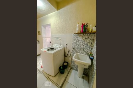 Casa à venda com 350m², 3 quartos e 1 vaga Casa à venda com 350m², 3 quartos e 1 vagaÁrea de Serviço