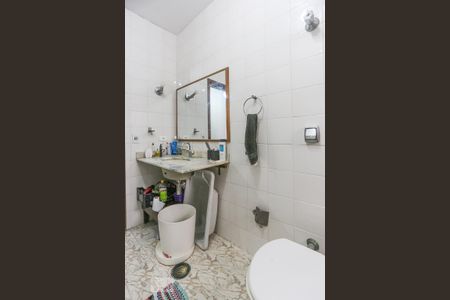 Casa à venda com 180m², 4 quartos e 2 vagasBanheiro