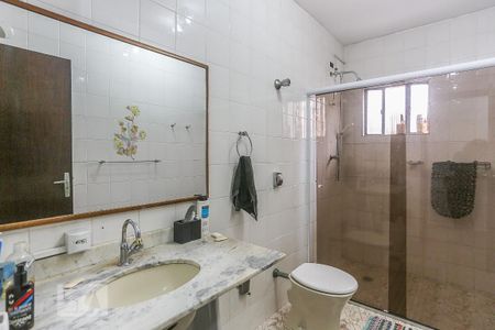 Casa à venda com 180m², 4 quartos e 2 vagasBanheiro
