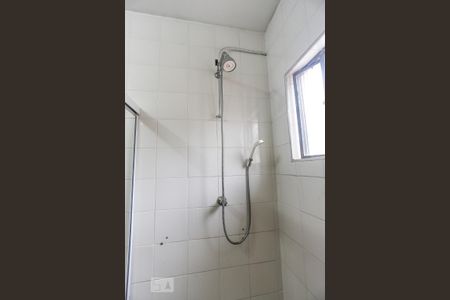 Casa à venda com 180m², 4 quartos e 2 vagasBanheiro
