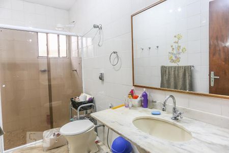 Casa à venda com 180m², 4 quartos e 2 vagasBanheiro Suite