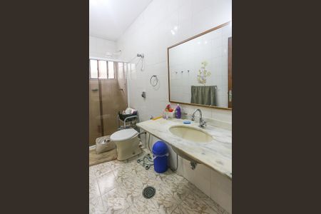 Casa à venda com 180m², 4 quartos e 2 vagasBanheiro Suite