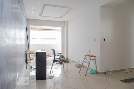 Apartamento à venda com 85m², 3 quartos e 1 vaga Apartamento à venda com 85m², 3 quartos e 1 vagaSala