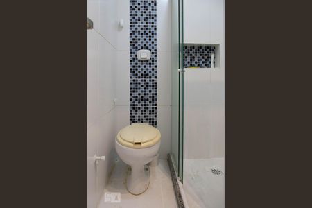 Apartamento à venda com 85m², 3 quartos e 1 vaga Apartamento à venda com 85m², 3 quartos e 1 vagaBanheiro social