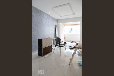 Apartamento à venda com 85m², 3 quartos e 1 vaga Apartamento à venda com 85m², 3 quartos e 1 vagaSala