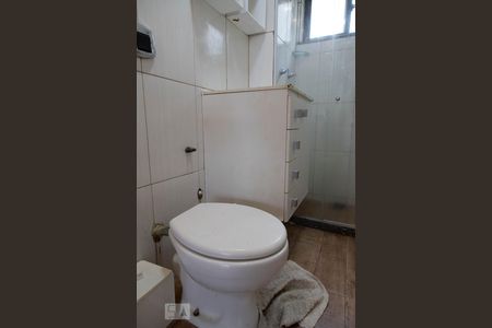 Apartamento à venda com 85m², 3 quartos e 1 vaga Apartamento à venda com 85m², 3 quartos e 1 vagaBanheiro da suíte