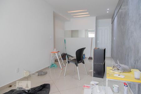 Apartamento à venda com 85m², 3 quartos e 1 vaga Apartamento à venda com 85m², 3 quartos e 1 vagaSala