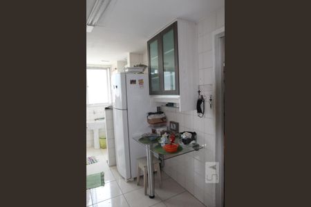 Apartamento à venda com 80m², 2 quartos e 1 vagaCozinha