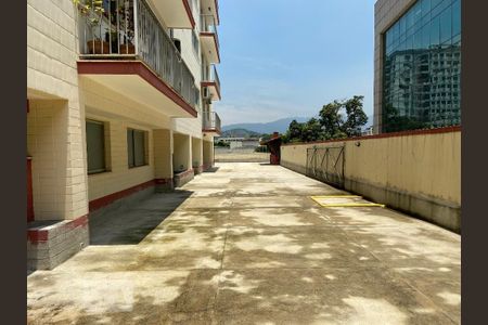 Apartamento à venda com 80m², 2 quartos e 1 vagaÁrea Comum - Playground