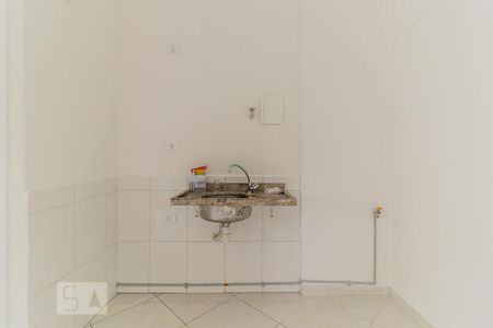 Cozinha de apartamento para alugar com 1 quarto, 17m² em Bela Vista, São Paulo