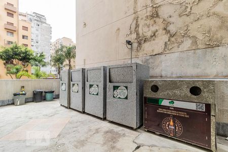 Apartamento para alugar com 17m², 1 quarto e sem vaga Apartamento para alugar com 17m², 1 quarto e sem vagaColeta Seletiva