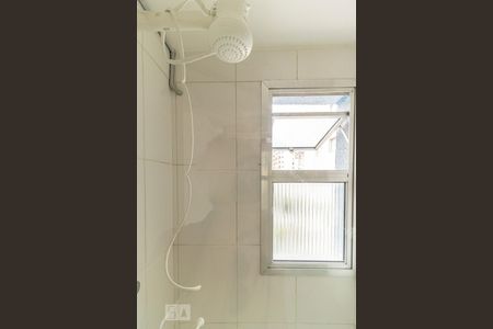 Banheiro - Chuveiro Elétrico de apartamento para alugar com 1 quarto, 17m² em Bela Vista, São Paulo