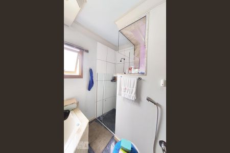 Casa à venda com 257m², 4 quartos e 4 vagas Casa à venda com 257m², 4 quartos e 4 vagasBanheiro da Suíte