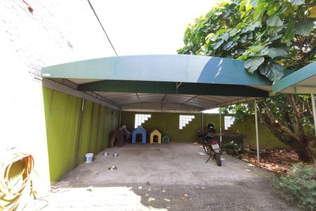 Casa à venda com 257m², 4 quartos e 4 vagas Casa à venda com 257m², 4 quartos e 4 vagasCanil