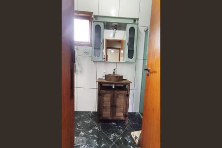 Casa à venda com 257m², 4 quartos e 4 vagas Casa à venda com 257m², 4 quartos e 4 vagasBanheiro 2